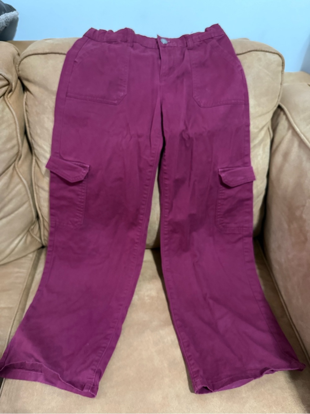 Girl’s wonder nation Kids Cargo Pants in Berry